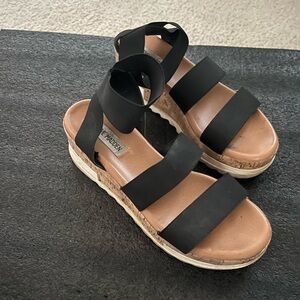 Steve Madden sandals size 6.5
